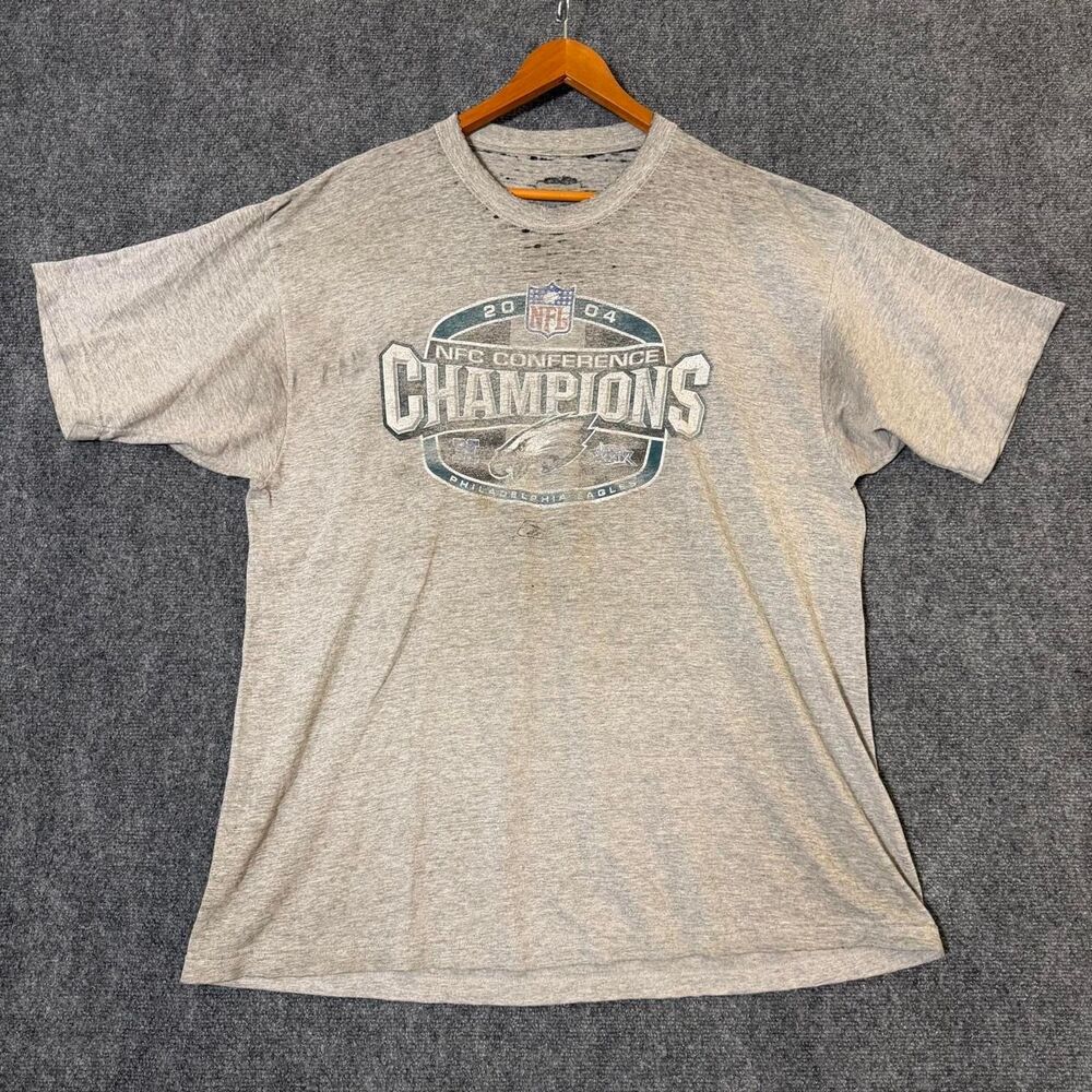 Faded and Distressed Y2K Grey Philadelphia Eagles NFL Tee Size XL